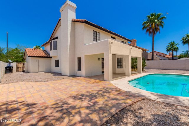 6121 E SADDLEBACK Street, Mesa, AZ 85215