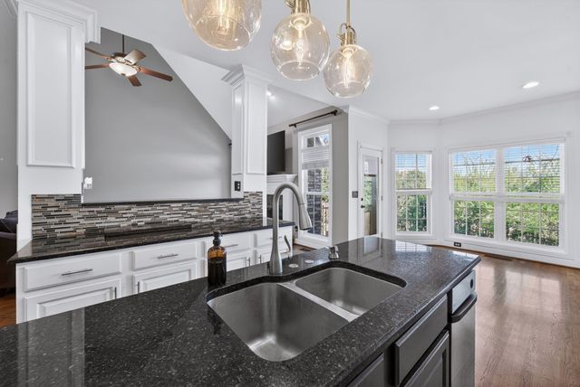 5006 Fremantle Ct, Spring Hill, TN 37174