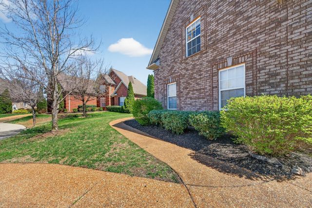 5006 Fremantle Ct, Spring Hill, TN 37174