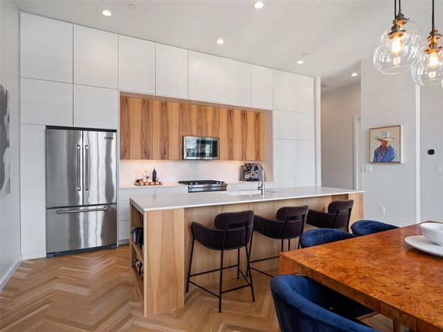 701 N Hudson Avenue 404, Oklahoma City, OK 73102