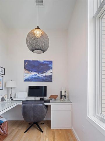 701 N Hudson Avenue 404, Oklahoma City, OK 73102