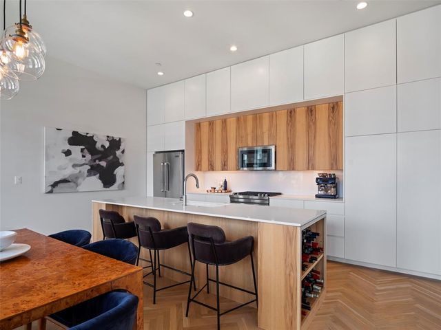 701 N Hudson Avenue 404, Oklahoma City, OK 73102