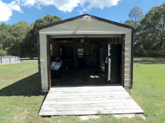 13529 SE 21ST Avenue, Starke, FL 32091