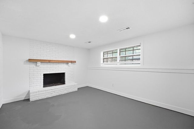 319 N Cleveland Avenue, Belton, MO 64012