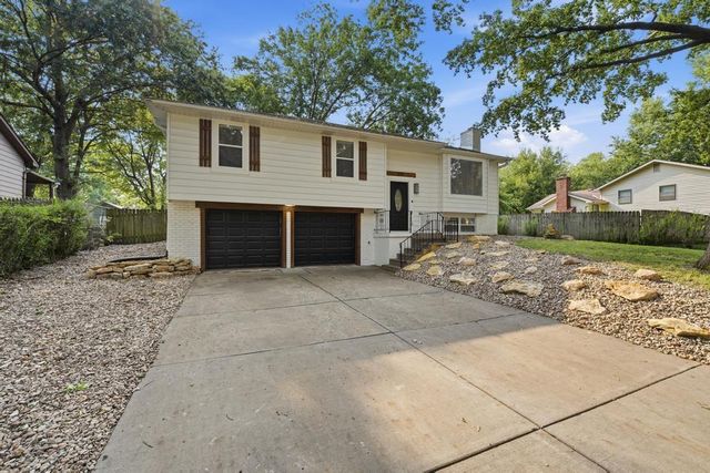319 N Cleveland Avenue, Belton, MO 64012