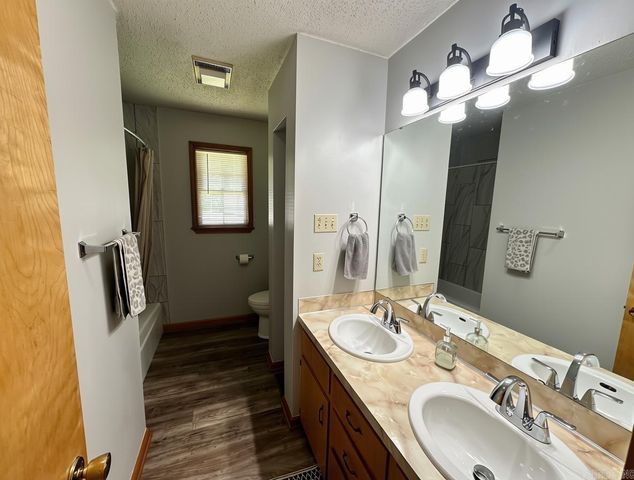4401 Peeler Bend Road, Benton, AR 72019