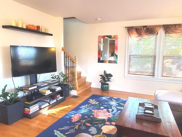 1093 Shippan Avenue, Stamford, CT 06902