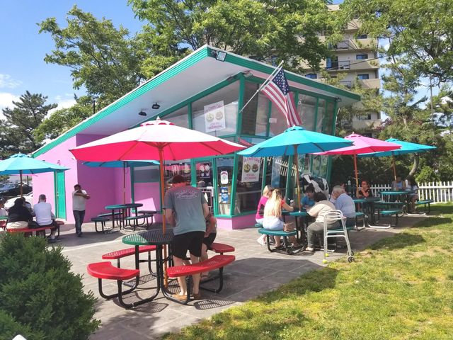 1093 Shippan Avenue, Stamford, CT 06902