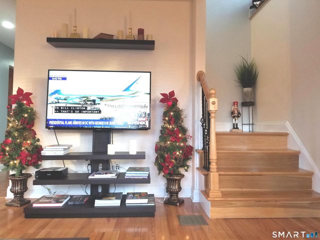 1093 Shippan Avenue, Stamford, CT 06902