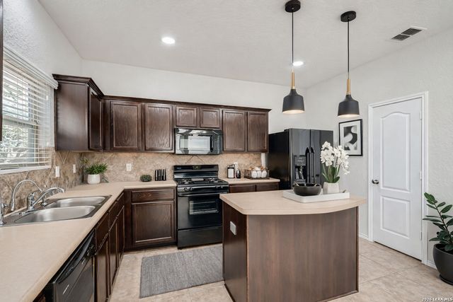 427 Unicorn Ranch, San Antonio, TX 78245