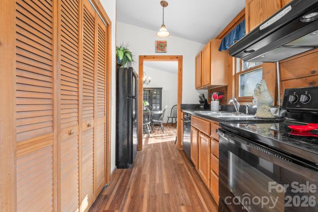 350 Eureka Hills Circle, Boone, NC 28607