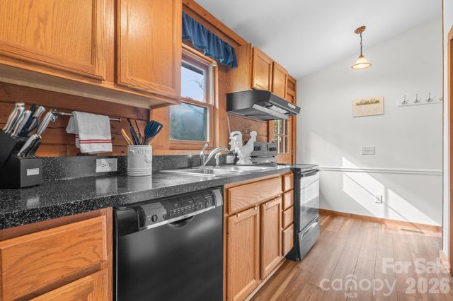 350 Eureka Hills Circle, Boone, NC 28607