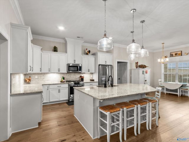 205 Somerdale Lane, Huntsville, AL 35811