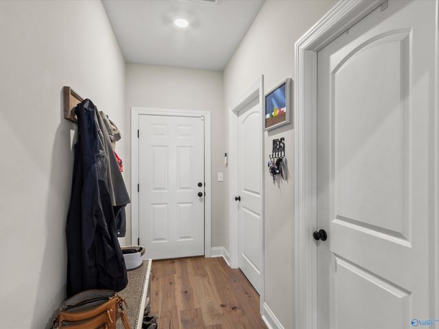 205 Somerdale Lane, Huntsville, AL 35811