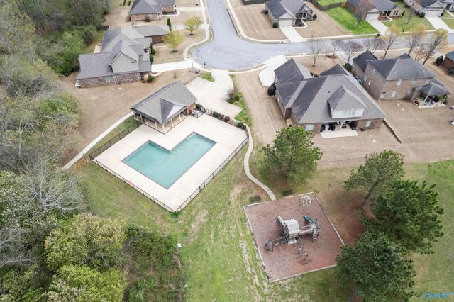 205 Somerdale Lane, Huntsville, AL 35811