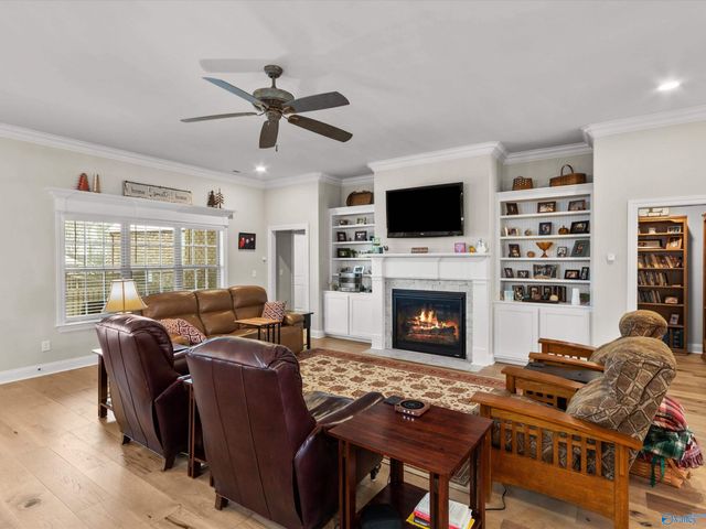 205 Somerdale Lane, Huntsville, AL 35811