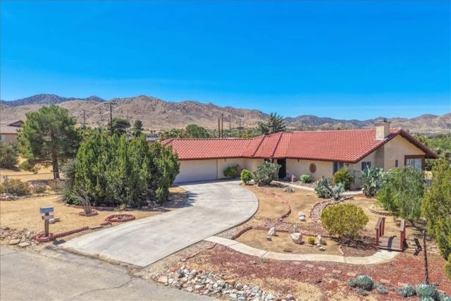 8802 Rubidoux Avenue, Yucca Valley, CA 92284