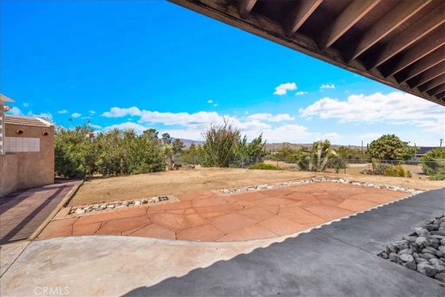 8802 Rubidoux Avenue, Yucca Valley, CA 92284
