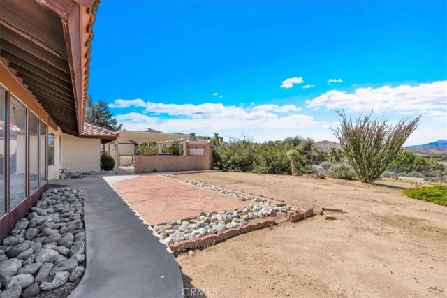 8802 Rubidoux Avenue, Yucca Valley, CA 92284