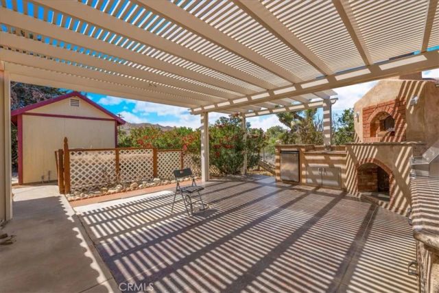 8802 Rubidoux Avenue, Yucca Valley, CA 92284