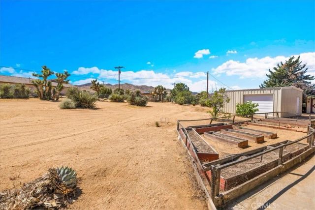 8802 Rubidoux Avenue, Yucca Valley, CA 92284