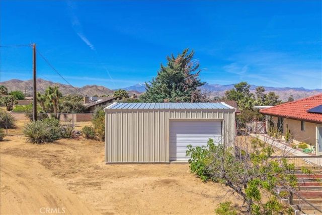 8802 Rubidoux Avenue, Yucca Valley, CA 92284