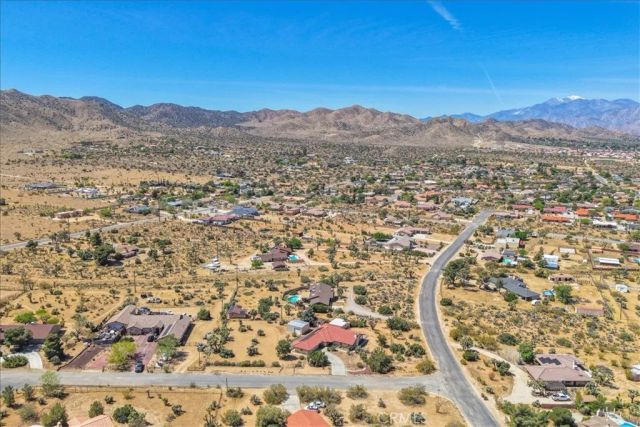 8802 Rubidoux Avenue, Yucca Valley, CA 92284