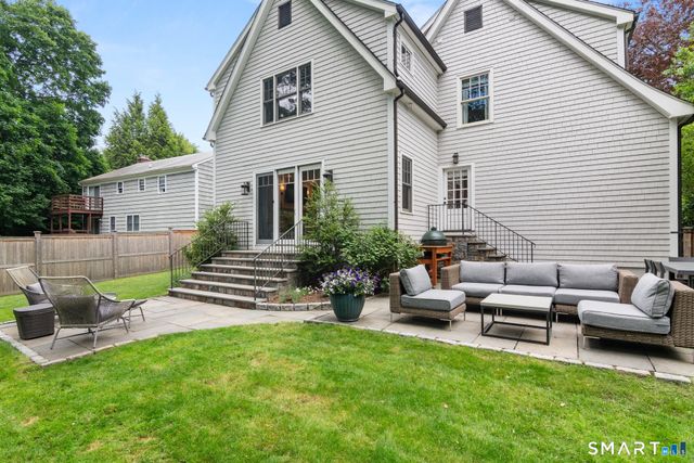 1644 Boston Post Road, Darien, CT 06820