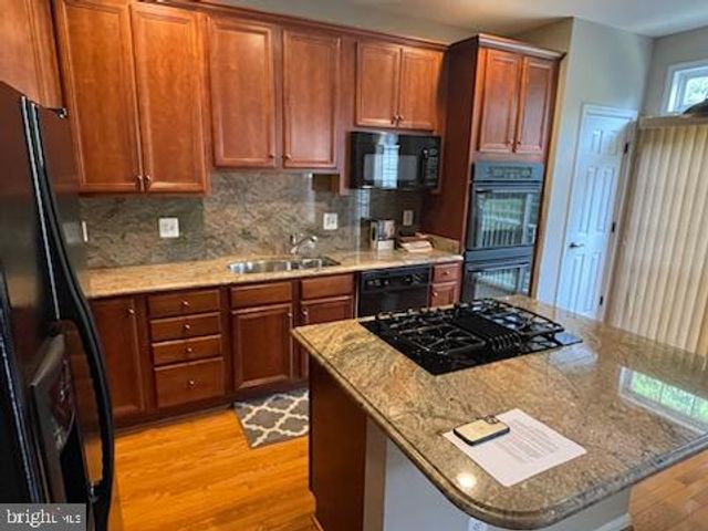 41898 CINNABAR SQ, Aldie, VA 20105