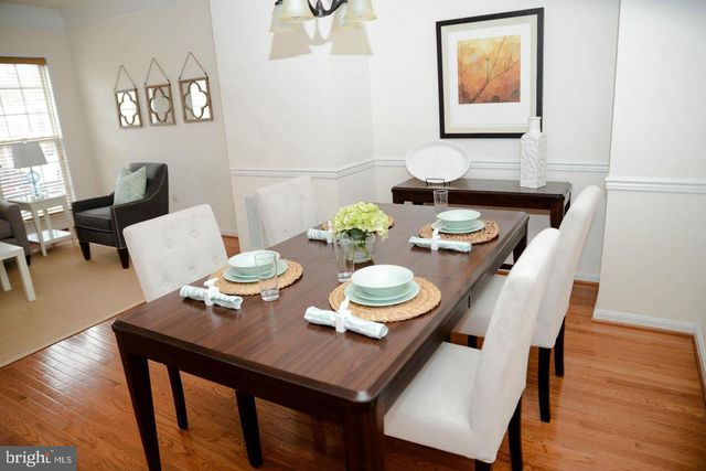 41898 CINNABAR SQ, Aldie, VA 20105