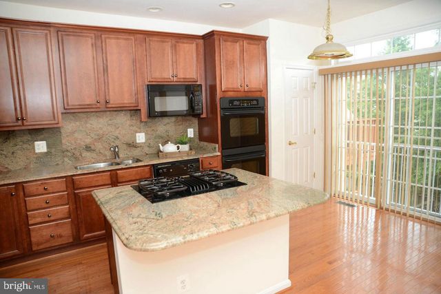 41898 CINNABAR SQ, Aldie, VA 20105