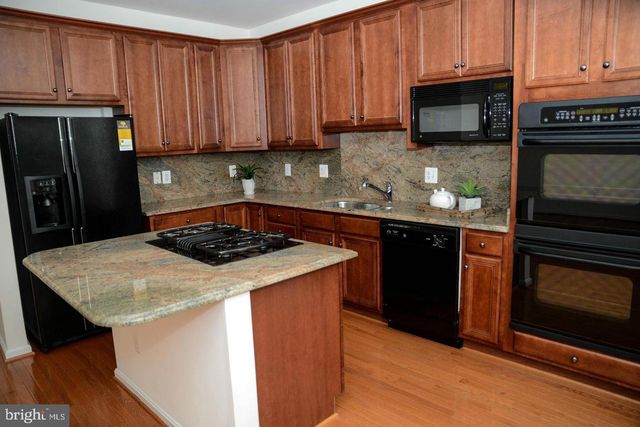 41898 CINNABAR SQ, Aldie, VA 20105