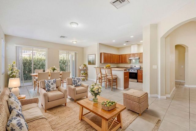 10566 Galleria Street, Wellington, FL 33414