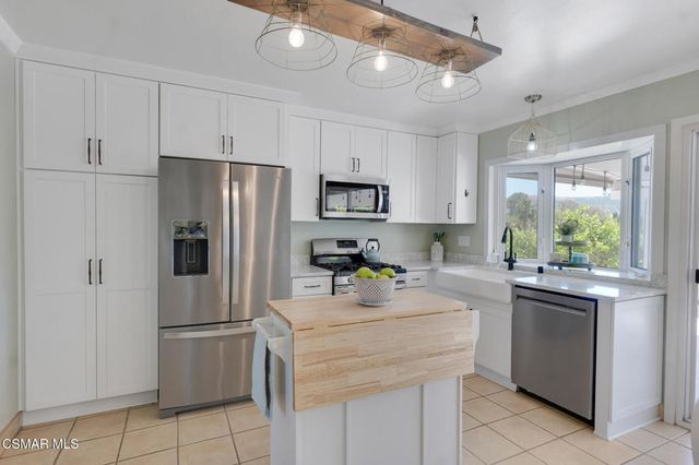 1812 Sandal Wood Place, Thousand Oaks, CA 91362