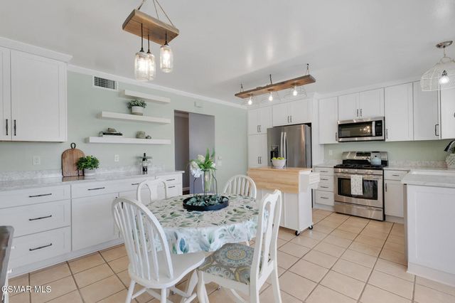 1812 Sandal Wood Place, Thousand Oaks, CA 91362