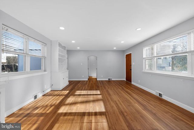 109 W PARK BLVD, Collingswood, NJ 08108