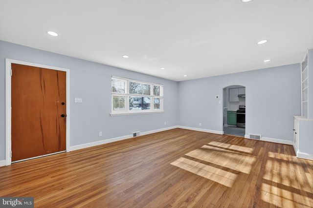 109 W PARK BLVD, Collingswood, NJ 08108