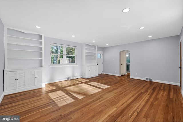 109 W PARK BLVD, Collingswood, NJ 08108