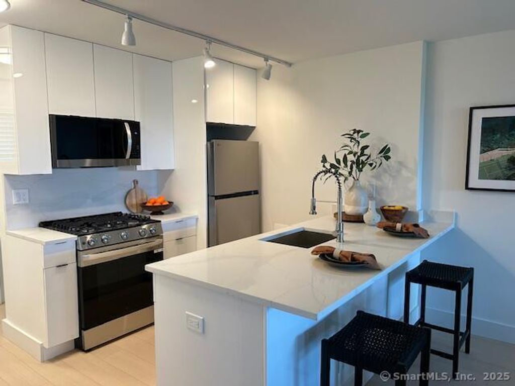 93 Morgan Street 8b, Stamford, CT 06905