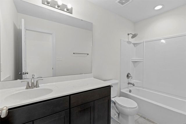 409 Fleming Circle, Wentzville, MO 63385