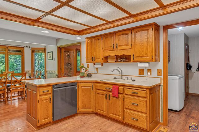 4848 SE 53rd St, Berryton, KS 66409