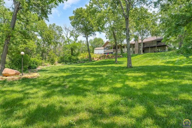 4848 SE 53rd St, Berryton, KS 66409
