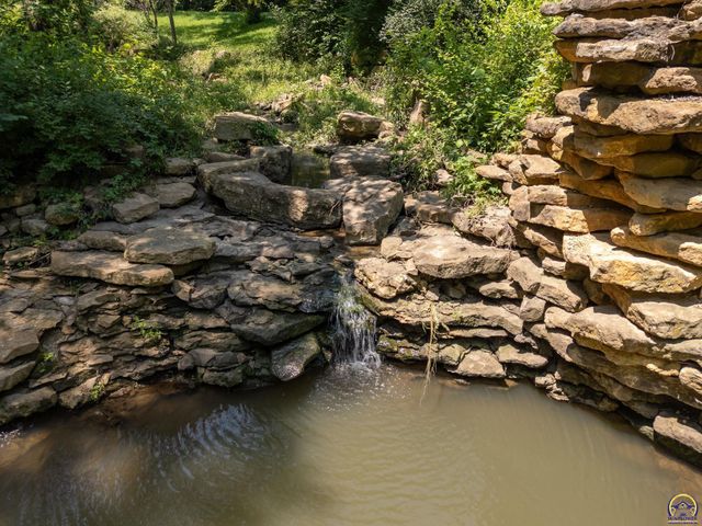 4848 SE 53rd St, Berryton, KS 66409