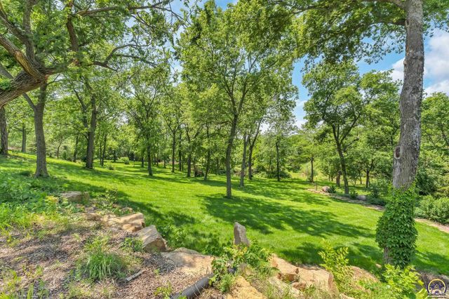 4848 SE 53rd St, Berryton, KS 66409