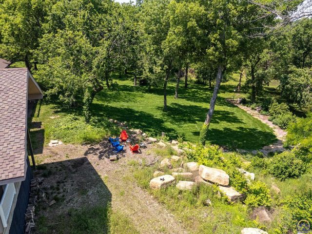 4848 SE 53rd St, Berryton, KS 66409