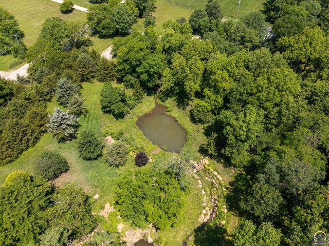 4848 SE 53rd St, Berryton, KS 66409