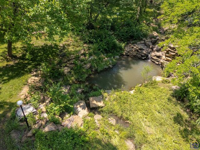4848 SE 53rd St, Berryton, KS 66409