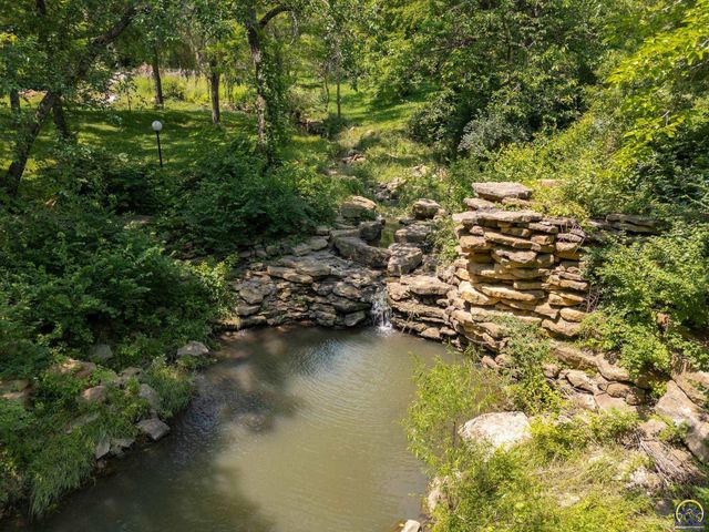 4848 SE 53rd St, Berryton, KS 66409