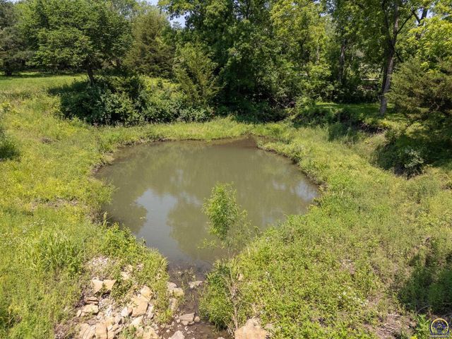 4848 SE 53rd St, Berryton, KS 66409