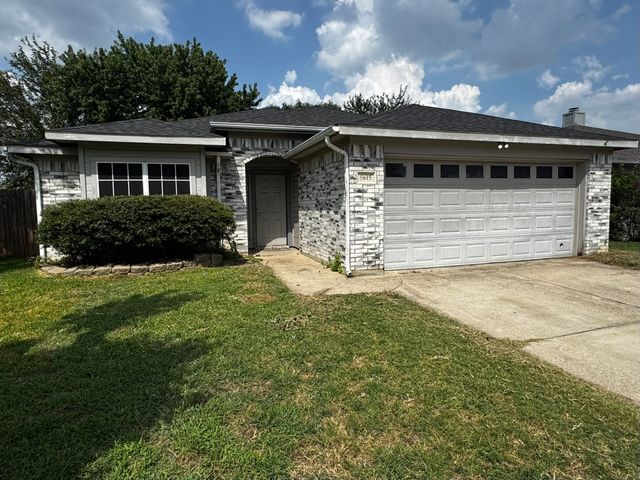 5615 Alicante Drive, Arlington, TX 76017